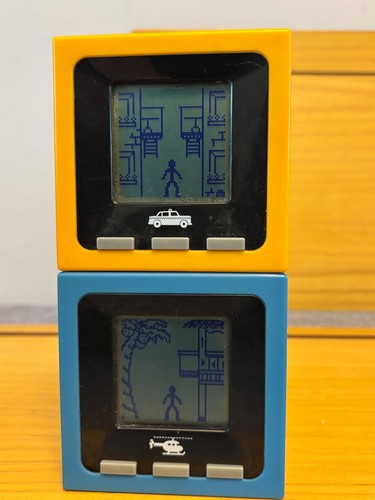 Radica cube world - world, x2